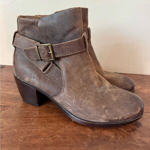 Boc brown distressed leather booties